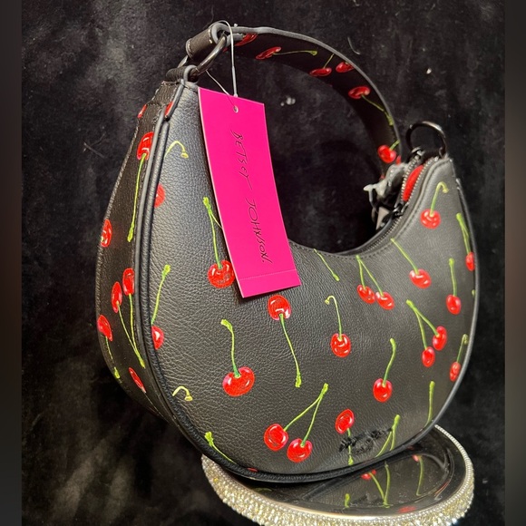 🖤🍒 Betsey Johnson Cherry On-Top Shoulder Bag with cute Cherry bag charm🍒🖤NWT - Picture 8 of 17